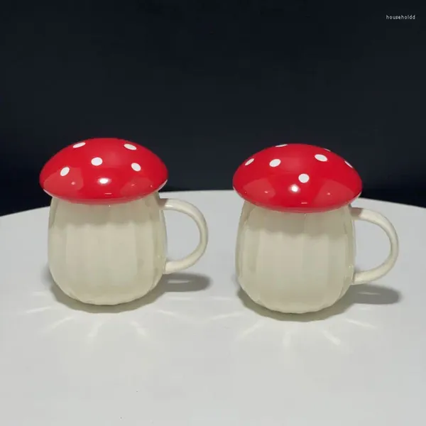 Tassen 250 ml Kreative Niedlichen Roten Pilz Tasse Frühstück Milch Kaffeetasse Keramik Abdeckung Set Büro Haushalt Einfarbig Wasser