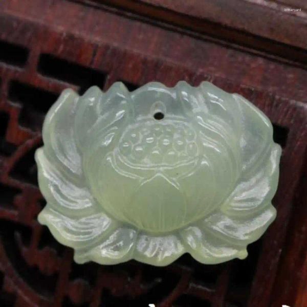 Anhänger 1PCS Natürliche Jade Lotus Geschnitzte Glück Seil Anhänger Sieben Chakren Yoga Perlen Wiederherstellung Bunte Segen Geschenk Manschette