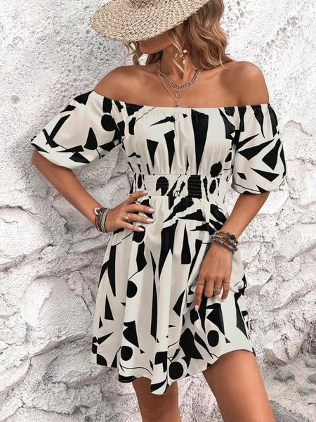 Costume da bagno da donna Abito da spiaggia Boho Abiti femminili Costume da bagno 2024 Caftano Corto copricostume Esce da bagno Abito da donna a tunica con spalle scoperte