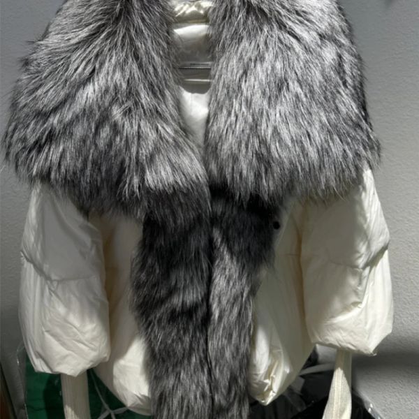 Fur 2023 Duck Down Jacket Winter Women Coat Super Grande Real Silver Fox Fur Collar com roupas de luxo de manga de malha