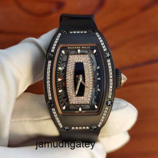 Relógio de pulso masculino RM Relógio de pulso moissanite Richardemille Rm0701 Mostrador oco de cerâmica preta com lábios pretos de diamante Relógio feminino Máquinas automáticas Swiss Famo