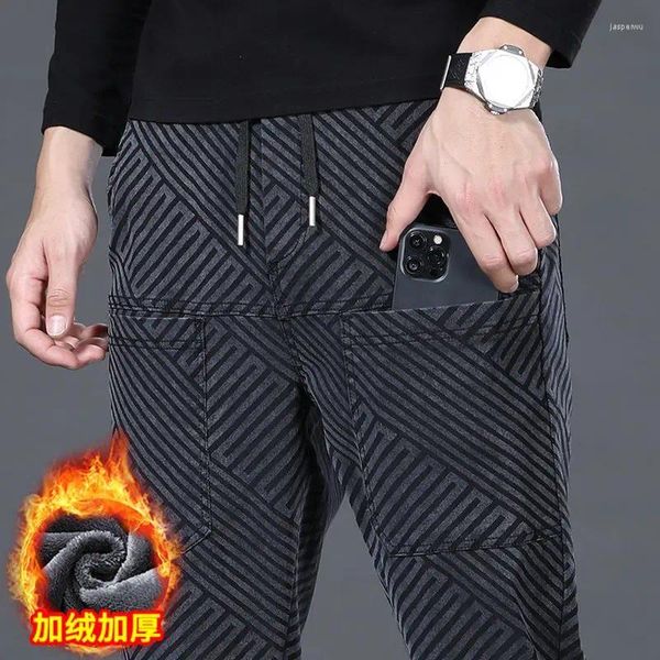 Calças masculinas Fleece Jeans Homens Sweatpants Carga Elástica Quente Hip Hop Vintage Calças Designer Roupas Inverno