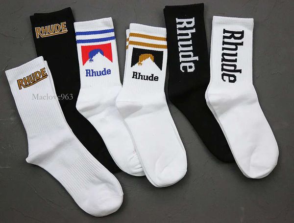 Мужские носки Rhude Calcetines Женские дизайнерские высококачественные чистые хлопковые комфортные носки Представитель бренда Дезодорация Впитывают пот Пропускают воздух Чулки Черные Maelove963