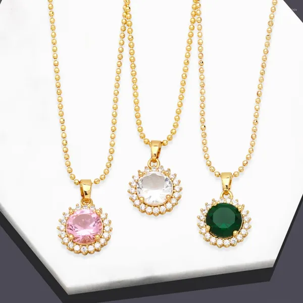 Colares de pingente Flola chique verde cristal redondo disco colar para mulheres cobre banhado a ouro contas curtas zircônia cúbica jóias nkeb553