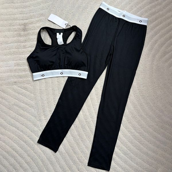 Leggings con reggiseno da donna con fettuccia a lettera Set canottiere corte sexy Tute nere di design di lusso Abiti da yoga