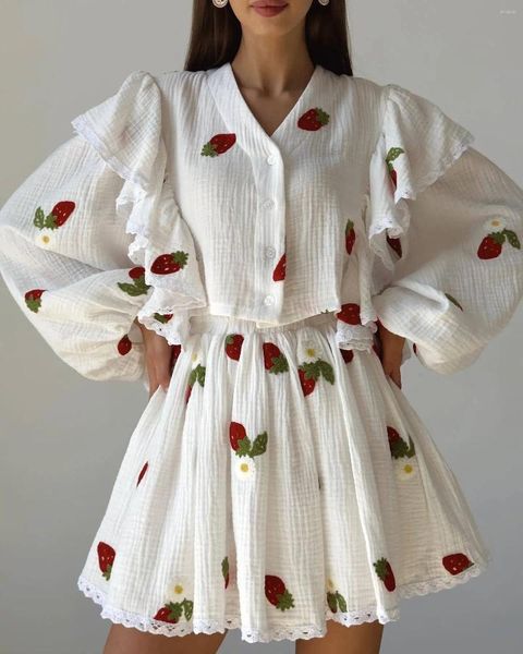 Indumenti da notte da donna 2024 Abito da casa Pigiama da donna in cotone e lino Set gonna estiva con volant a fragola Manica lunga Camicetta con bottoni Mini abiti