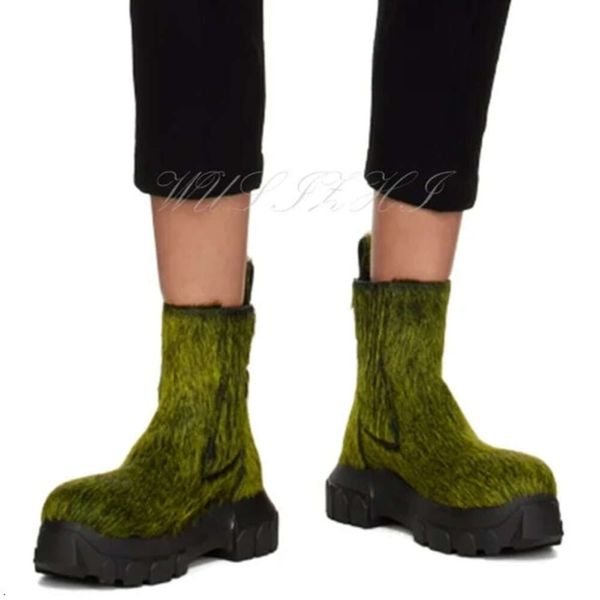Dunkelgrüne Plüsch-Stiefeletten für Damen, schwarzes Leder, runde Zehenpartie, Punk-Kalbsstiefel, Pelz, langes Haar, Plateauschuhe, Markendesign