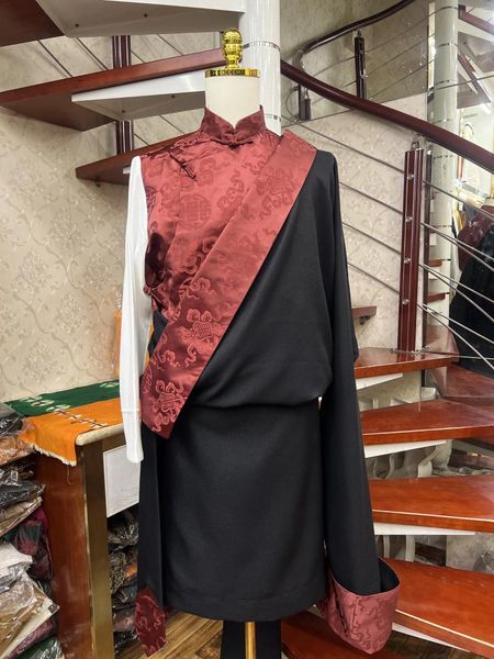 Abbigliamento etnico Kangba Costumi tibetani Uomo Estate e autunno Taglia speciale Abito Camicia Gilet Abito Lhasa Matrimonio Stage quotidiano