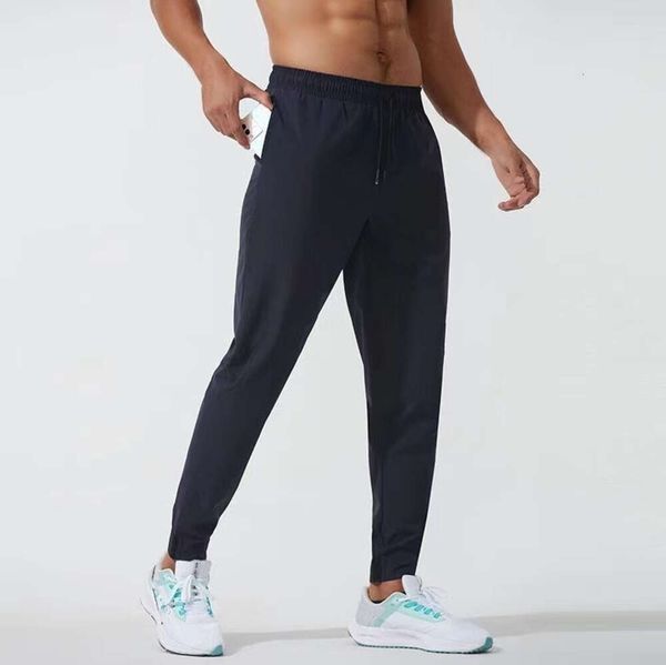 Mens Pants Lululemen Lulu Kısa Yoga Kıyafet Jogger Sport Hızlı Kuru Drawstring Spor Salonu Cepleri Swearpant Pantolon Sıradan Elastik Bel Fitnesss Pantolon456