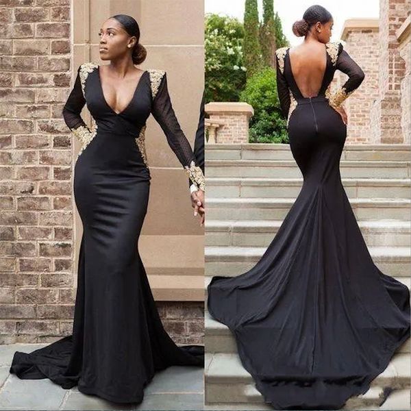 Elegante schwarze tiefe V-Ausschnitt Mermaid Prom Kleider Open Rückengold Applizes Langarm Dubai Arabische Abendkleider Plus Size Vestidos