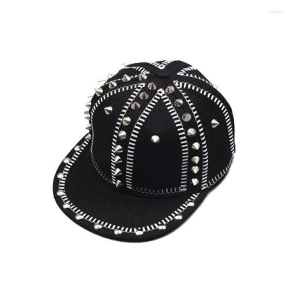 Top Caps 2022 Yetişkin Hip Hop Punk Rock Tam başlık saplamalar perçinler snapback erkekler bboy serin düz zirve beyzbol şapkaları 55-60cm301a