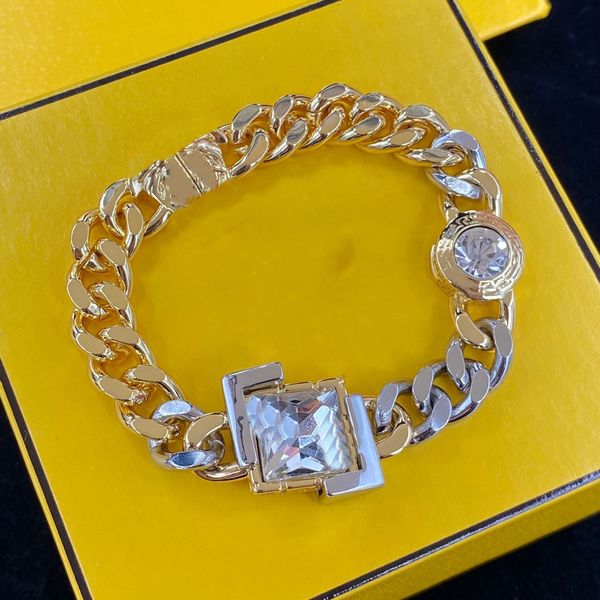 Nuovi braccialetti di design Braccialetti di diamanti Bracciale in oro 18 carati Braccialetti di design di lusso per donna Braccialetti di moda