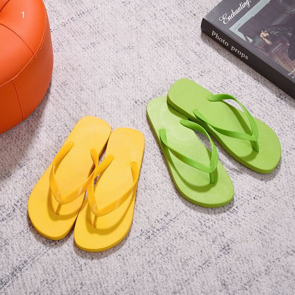 plastic Flip Flops Slippers For Men Women Classic Mules Sandals Summer Beach Shoes green red