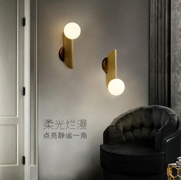 Lampada da parete Specchio da bagno Braccio oscillante Lampada da parete a LED Decorazione per la stanza del dormitorio Finiture moderne Montatura luce