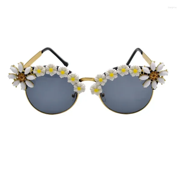 Occhiali da sole 2024 Diamond Ladies Brand Designer Cat Eye Occhiali da festa Strass Decorazione stagionale Occhiali Gafas De Sol