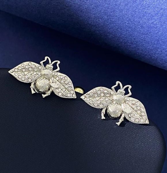 Orecchini a lobo BEE per donna Designer di alta qualità Ottone Rame Argento Ape Stile classico Orecchini con perno Regali di gioielli Nave GRATUITA