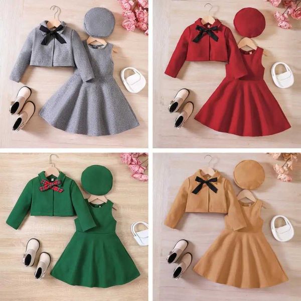 Vestidos da menina 4 pçs / set meninas vestido jaqueta boina chapéu bowknot outono inverno cor sólida casaco curto sem mangas o pescoço a linha plissado hem vestido kitl2402