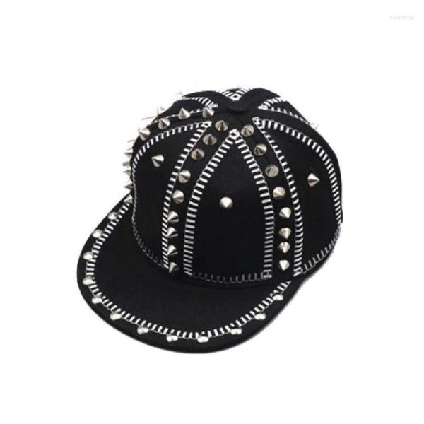 Bola Caps 2022 Adulto Hip Hop Punk Rock Full Spike Studs Rebites Snapback Homens Bboy Cool Flat Peaked Baseball Chapéus 55-60cm310T