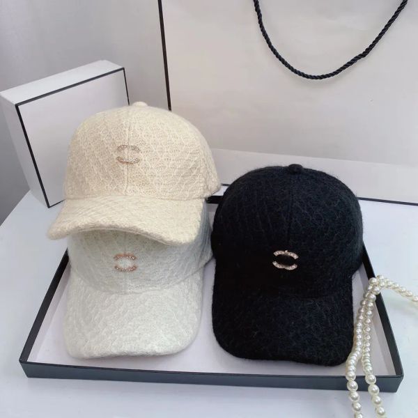 Cappello di lusso alla moda per uomo Donna Marchio unico Cappellino con sfera di cristallo in metallo Cappelli sportivi con doppia lettera regolabili