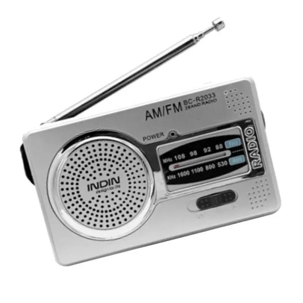 Radio portatile AM ​​FM Radio 2 AA Radio portatile gestito con altoparlante incorporato da 3,5 mm per le cuffie per cuffie antenna estendibile