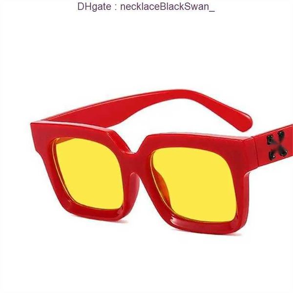 Moda Kapalı W 3925 Güneş Gözlüğü Offs Beyaz Üst Lüks Yüksek Kaliteli Marka Tasarımcısı Erkekler için Kadınlar Yeni Satan Dünyaca Ünlü Güneş Gözlükleri UV400 Kutu GT055 VUHK