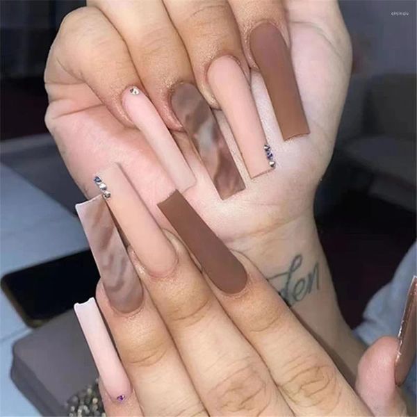 Falsas unhas quentes cor de chocolate longa bailarina falsa com desenhos outono inverno caixão francês pontas de unhas conjunto imprensa