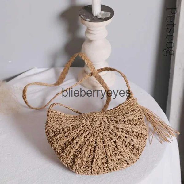 Bolsas de ombro Bolsas de noite Bolsas de palha tecidas meia lua para mulheres 2023 Tassel Design Handmade Crossbody Bag Bohemian Summer Casual Travel Bolsa de ombro BolsasH24223