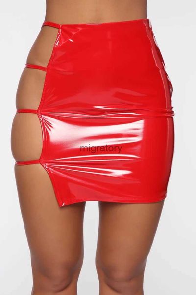 Gonne Skorts OMSJ Gonna a tubino a vita alta Donna 2023 Estate Nuovo Club Sexy Scava Fuori Rosso Pelle PU Aderente Neon Verde Mini YQ240223