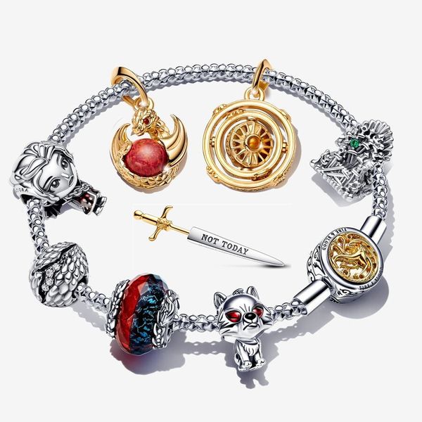 NUOVI braccialetti con ciondoli di design per le vendite calde per donna Collana in argento sterling 925 Orecchini Pandoras adatti fai-da-te Set di braccialetti con ciondoli di Games of Thrones Set regalo di gioielli con scatola