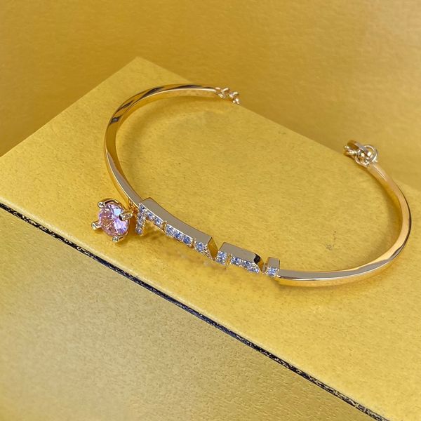 Nuovi braccialetti di diamanti di moda Bracciale in oro 18 carati Braccialetti di design di lusso da donna Braccialetti di moda