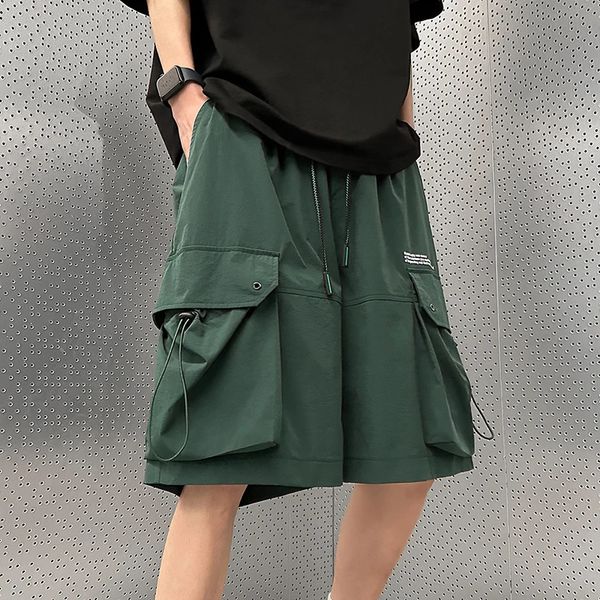 Calções masculinos estilo japonês hip-hop roupas de rua joelho largo calças de carga novo verão calças masculinas de grandes dimensões 240223