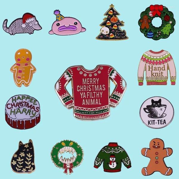 Broches de alta qualidade árvore de natal suéter esmalte duro pinos kawaii gato biscoitos metal decoração exclusiva presentes de ano