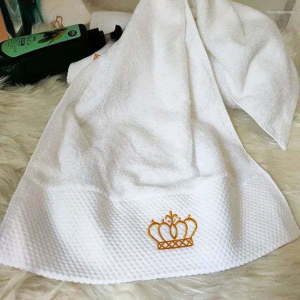 Asciugamano ricamato corona bianca da bagno El set di asciugamani di qualità salviette da bagno viso grande