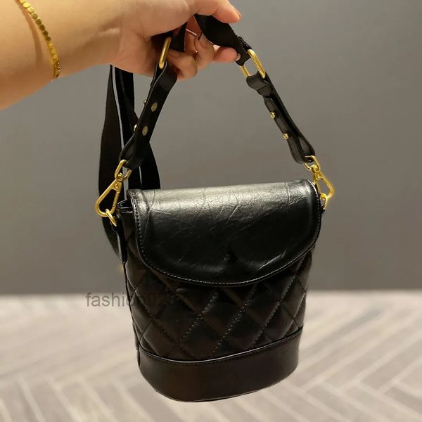 Bucket Bags Designer Mulheres Bolsas De Ombro Mini Bolsas Clássicas Quilted Flap Crossbody Cowhide Trendy Top Quality Genuine Leather Bag Diamond Lattice Cosmet