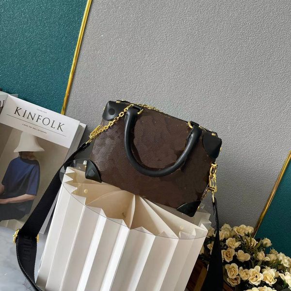 Crescent-Beutel neuer Satchel Neueste Umhängetasche Original Designer Monog Handtaschen Fashions Dampfer ClassicSand-gehegte Grützung Straddle-Paket