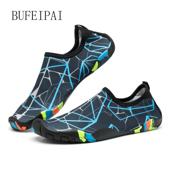 Scarpe bufeipai aqua calze scartine d'acqua calze da yoga a piedi nudi scarpe da bagno surf quickdry per donne