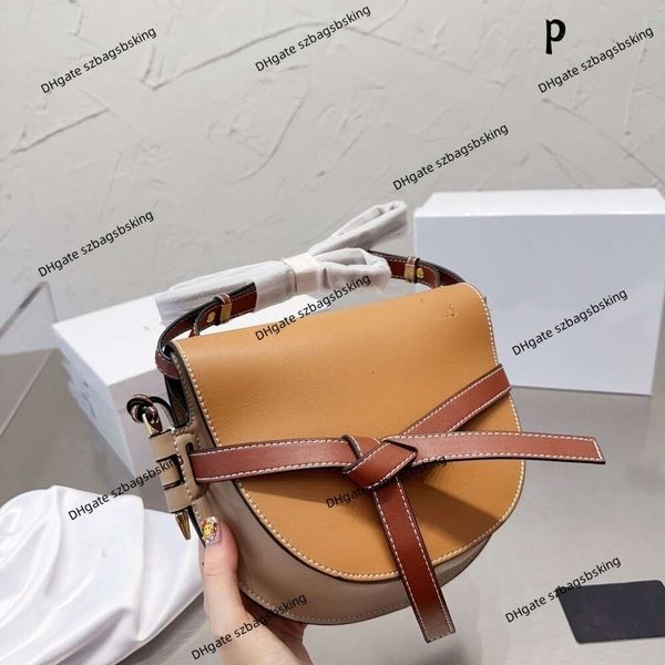 Top Designer Saddle Bag Sucdbody Сумка женская высококачественная подлинная кожаная сумочка сумка для плеча с луком модные винтажные классические коврики наполовину раунд кошелек