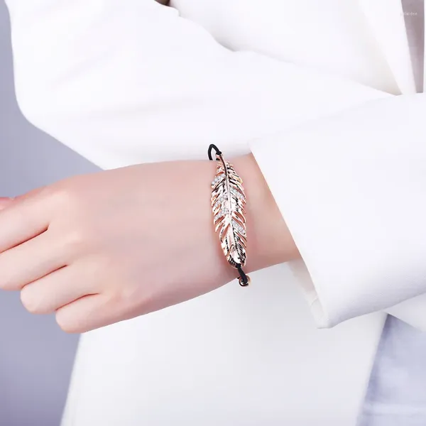 Charm Bracelets Luxurious Feather Pendant Bracelet Gold Silver Color Crystal Leaf Elastic Rope Adjustable For Woman Jewelry Gifts