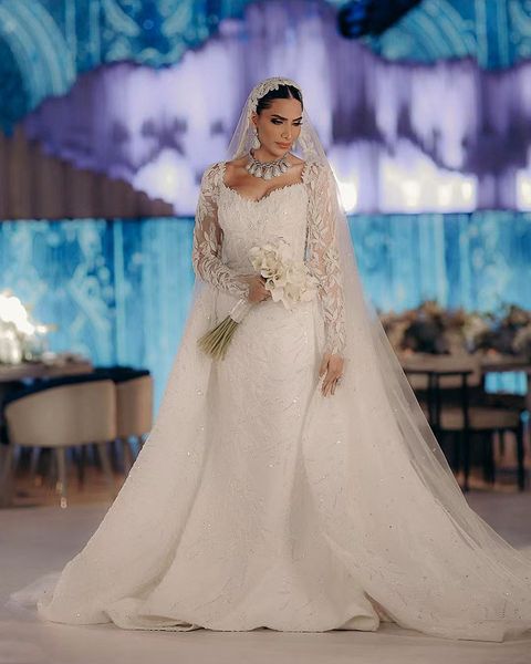 Arabo Aso Ebi Abito da sposa a sirena musulmana con paillettes Squisito collo trasparente in pizzo Perle con perline Maniche lunghe Abiti da sposa Corte dei treni Vestido De Novia 326 326