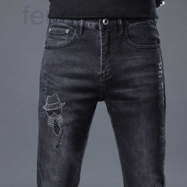 Мужские джинсы, дизайнерские плюшевые джинсы, осенние и зимние новые трендовые эластичные брюки с вышивкой в виде бриллиантов, узкие брюки 6V85