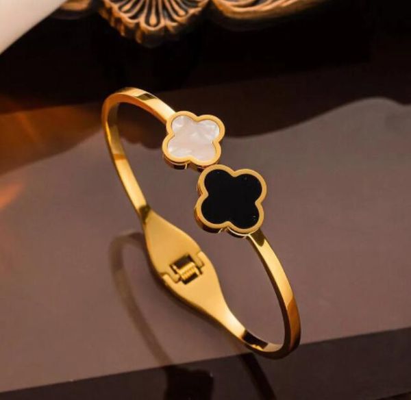 Classico braccialetto trifoglio da donna braccialetto floreale multicolore conchiglia colorata bottone in acciaio al titanio braccialetto moda coppia donna gemma di lusso Gioielli in fritillion d'oro