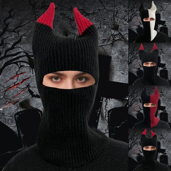 Berretti Cappello invernale caldo Uomo Autunm Tempo libero Calore Sciarpa lavorata a maglia a righe Halloween Cosplay Cappellini Kint mascherati Cowhorn