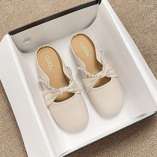 Terlik Loafers ayakkabıları düz slaytlar kadınlar için katırlar 2024 moda pantofle düşük kapak ayak lüks yaz kumaş kauçuk skandallar