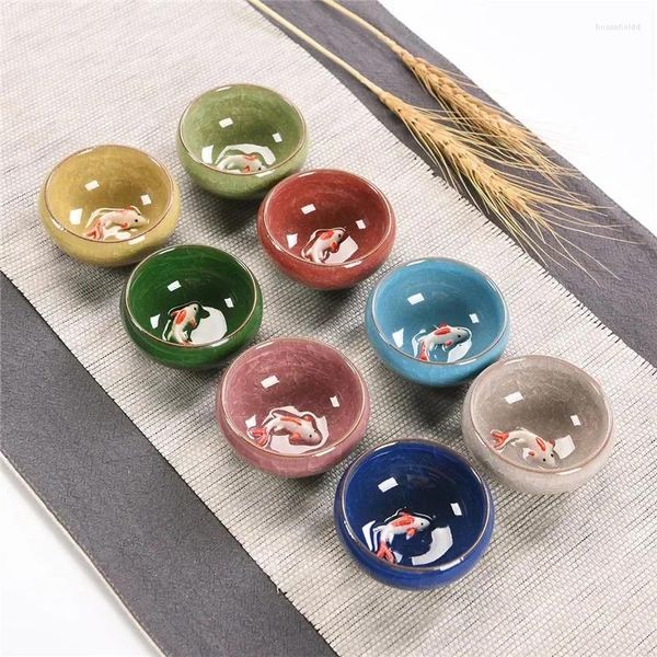 Tazze Piattini 6 Pz/set Ceramica 3D Pesce D'oro Cina Tazza da Tè in Porcellana Kung Fu Ghiaccio Crackle Smalto Ciotola da Viaggio Tazza da tè Cinese con Confezione Regalo