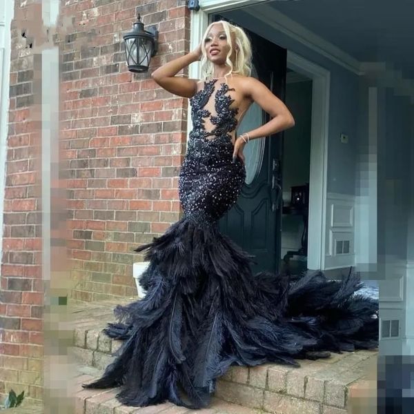 Feathers Prom Kleid Frauen Kristall Rückenloses Piner Meerjungfrau Partykleider für schwarze Mädchen Vestidos de Graduacion