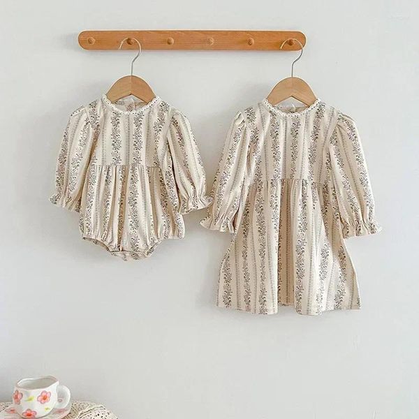 Abiti da ragazza Pagliaccetto Sorelle abbinamenti per bambini Serie di stampe floreali vintage Abiti per neonati Corea Abiti in cotone Abbigliamento Tute per bambini