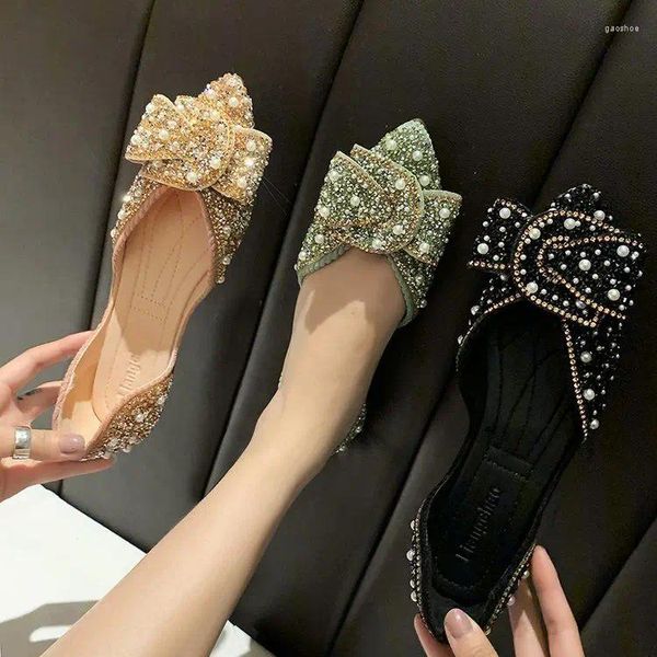 Sandali da donna fondo piatto 2024 estate fiocco nodo diamante perla morbida punta superficiale brillante scarpe solide