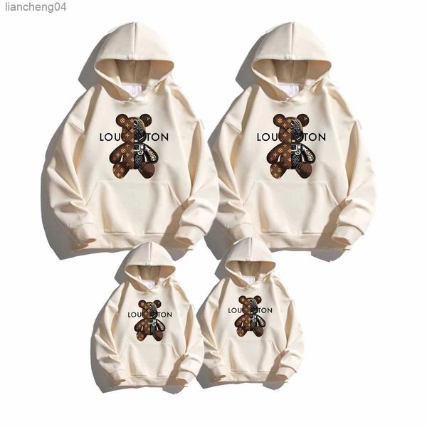 Aile Eşleşen Kıyafetler Aile Eşleşen Lüks Pamuklu Kapüşonlu Sweatshirts Anne Baba Çocuk Hoodie Giysileri Baskı Erkek Kızlar Sweater Ücretsiz Nakliye