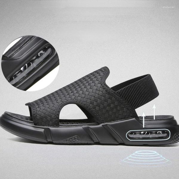 Sandalen Männer 2024 Sommer Luxus Strand Luft gepusste PU Leder Leichtes Außenbahn Schuhe Römischer männlicher Sandale