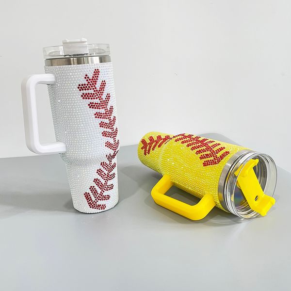 Super funkelnder 40-Unzen-Becher mit Strassbesatz und Baseball-Print, weiß, gelb, Reisekaffee, vakuumisolierter Edelstahlbecher mit Henkel und Strohhalm